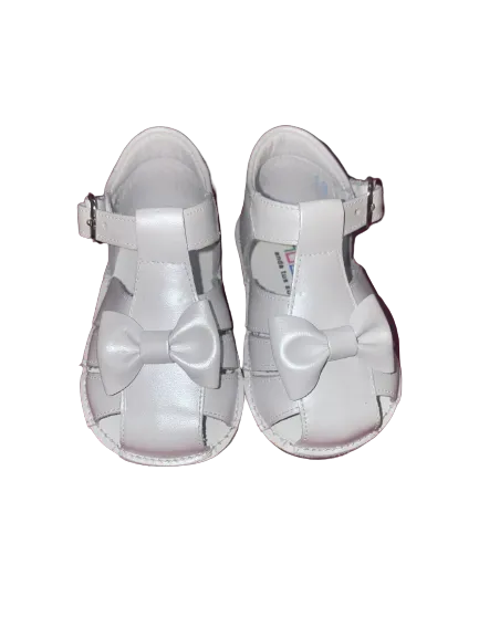 Andanines pre - walker sandal, Bambi nacarado blanco.