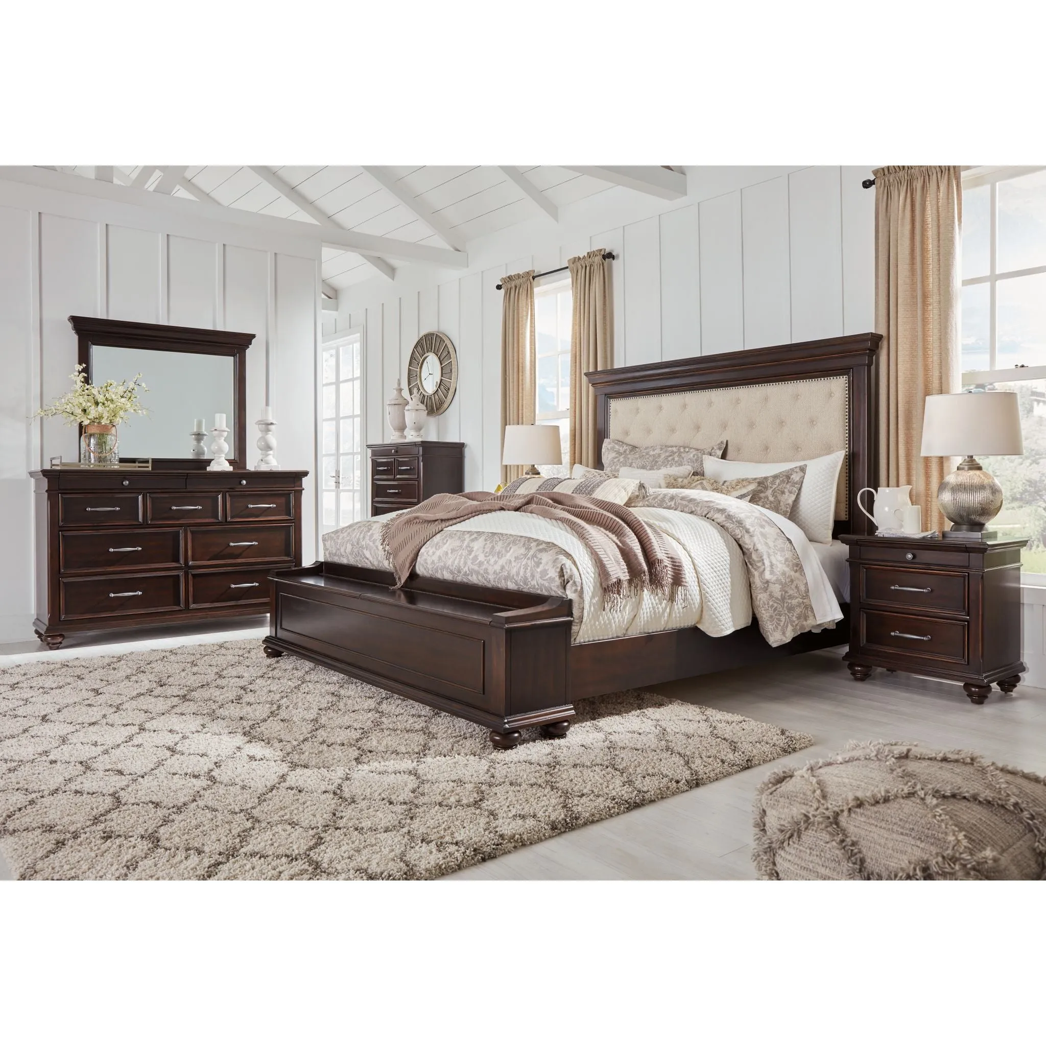 Brynhurst 3 Piece Upholstered Bed