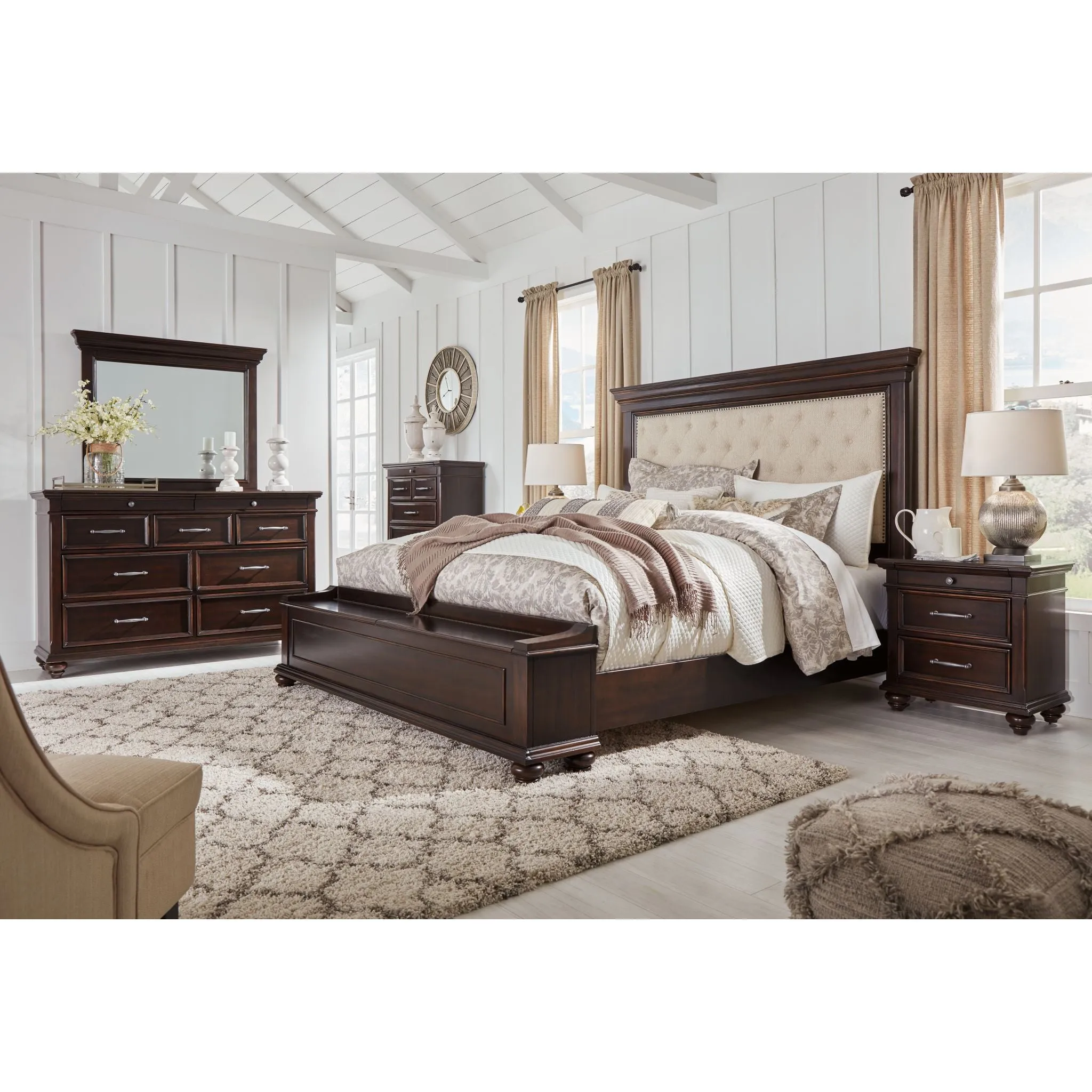 Brynhurst 3 Piece Upholstered Bed