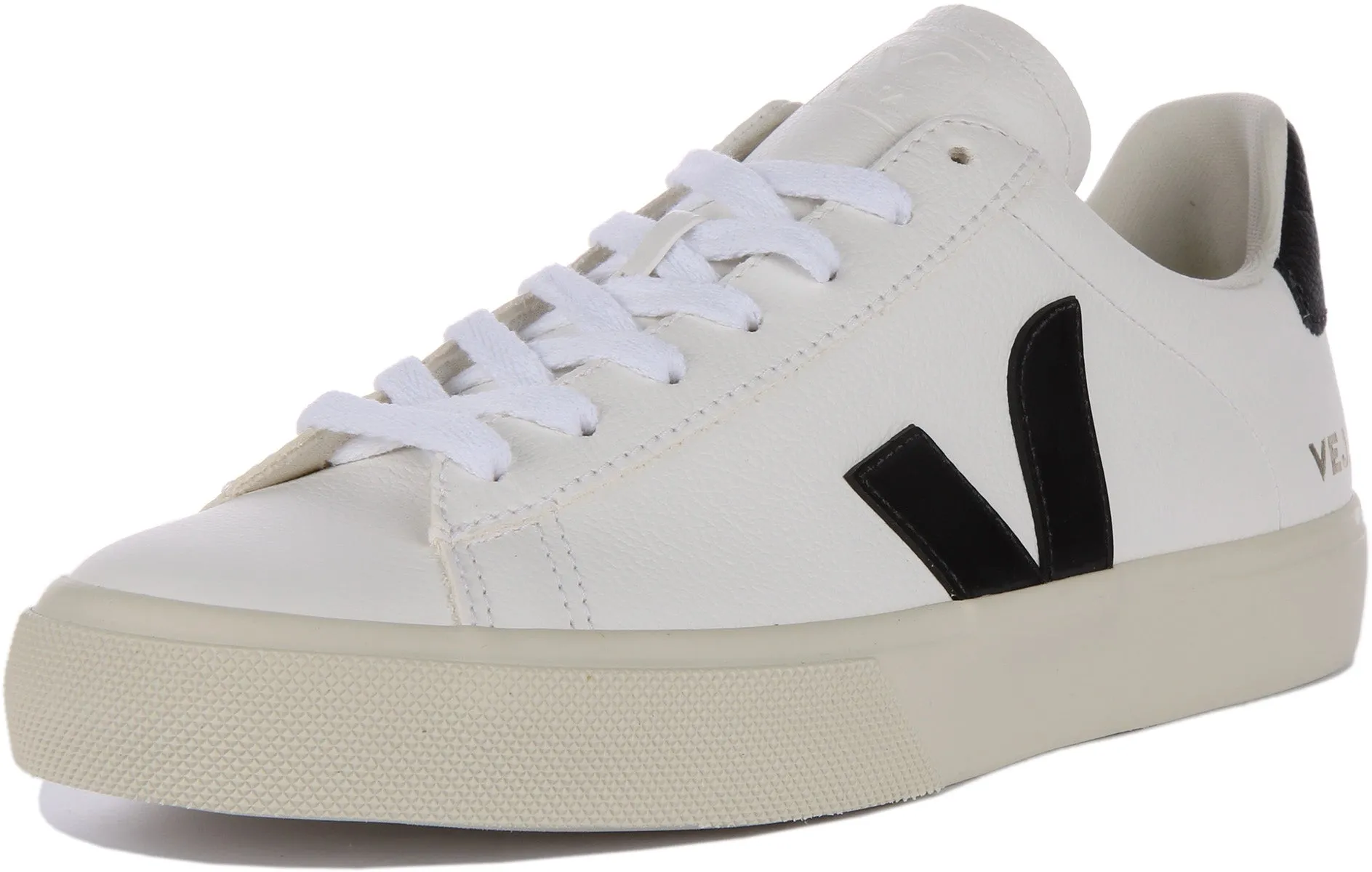 Veja Campo Chromefree In White Black For Women