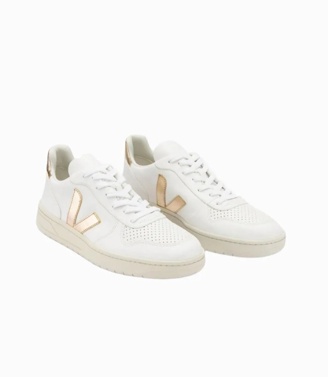 Veja  Women's V-10 Sustainable Sneaker - 100% Recycled B-Mesh